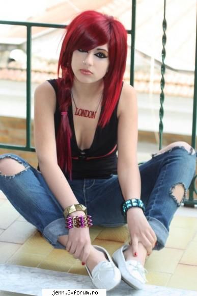 Pictures with me :D - My hair is sooo redd :D - My forum :)